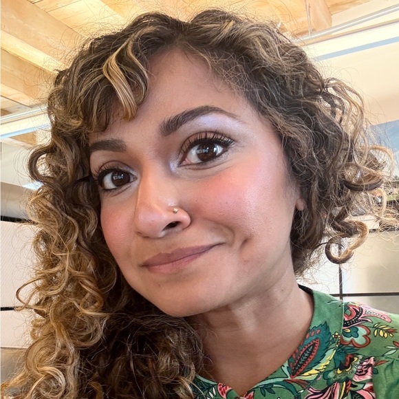 Meet your Posher, Posh - Picture 1 of 1